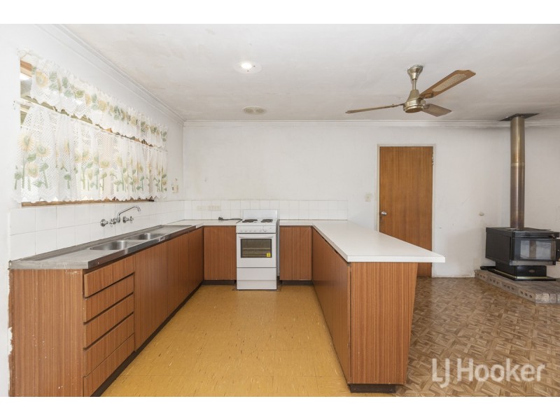 25 Blaxland Avenue, Two Rocks WA 6037