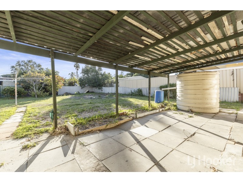 25 Blaxland Avenue, Two Rocks WA 6037