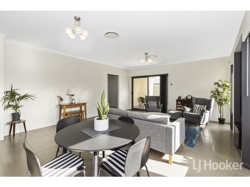 11 Citrine Street, Eglinton WA 6034