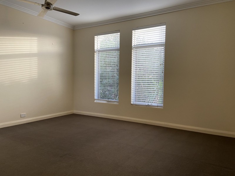 27 Seadrift Street, Yanchep WA 6035