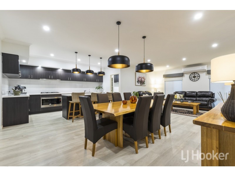 2 Navajo Way, Eglinton WA 6034