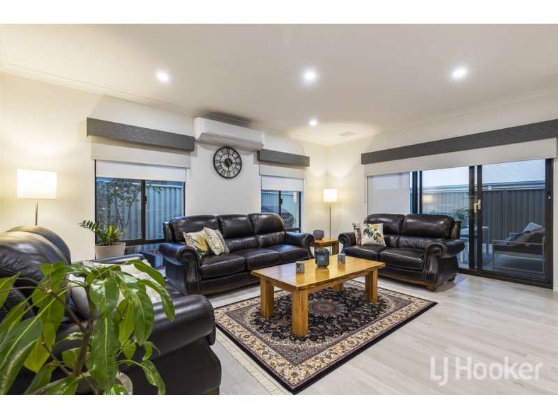 2 Navajo Way, Eglinton WA 6034