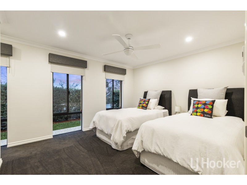 2 Navajo Way, Eglinton WA 6034