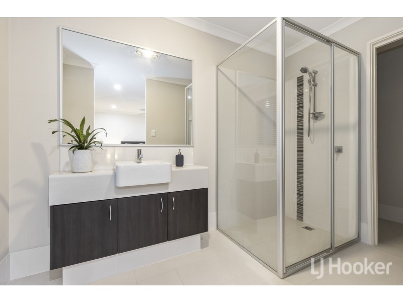 2 Navajo Way, Eglinton WA 6034