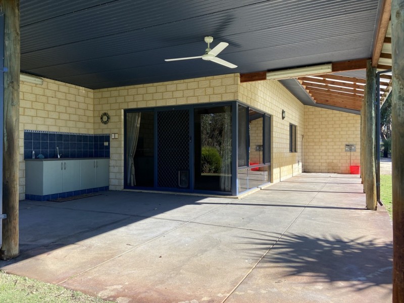 167 Harvest Circle, Two Rocks WA 6037