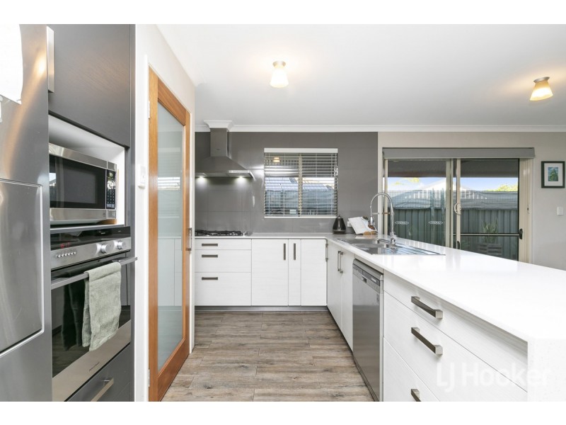 5 Tumut Place, Merriwa WA 6030