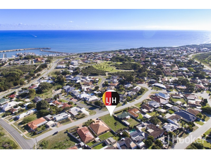 8 Weatherley Drive, Two Rocks WA 6037