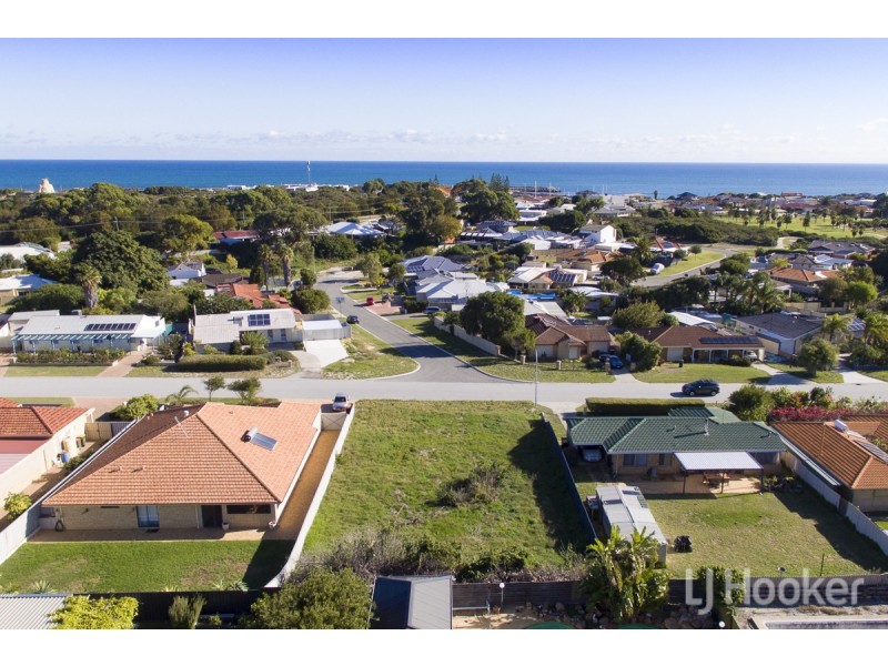 8 Weatherley Drive, Two Rocks WA 6037