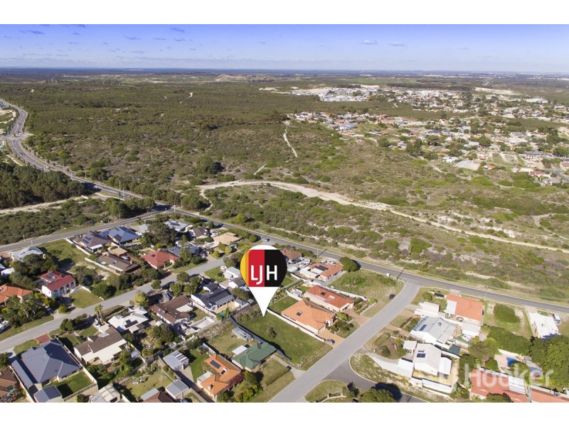 8 Weatherley Drive, Two Rocks WA 6037