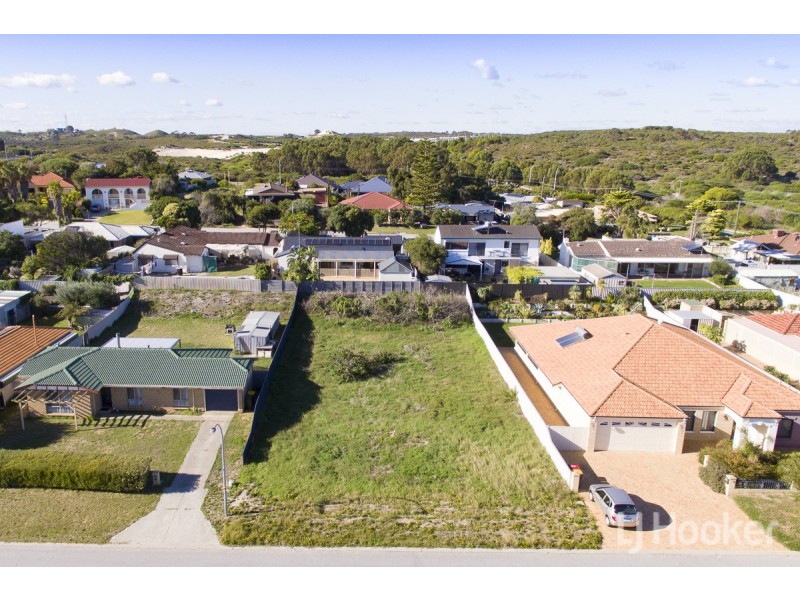 8 Weatherley Drive, Two Rocks WA 6037