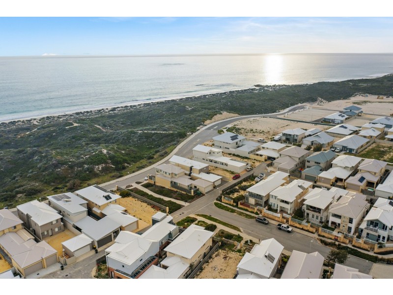 6 Island Way, Yanchep WA 6035