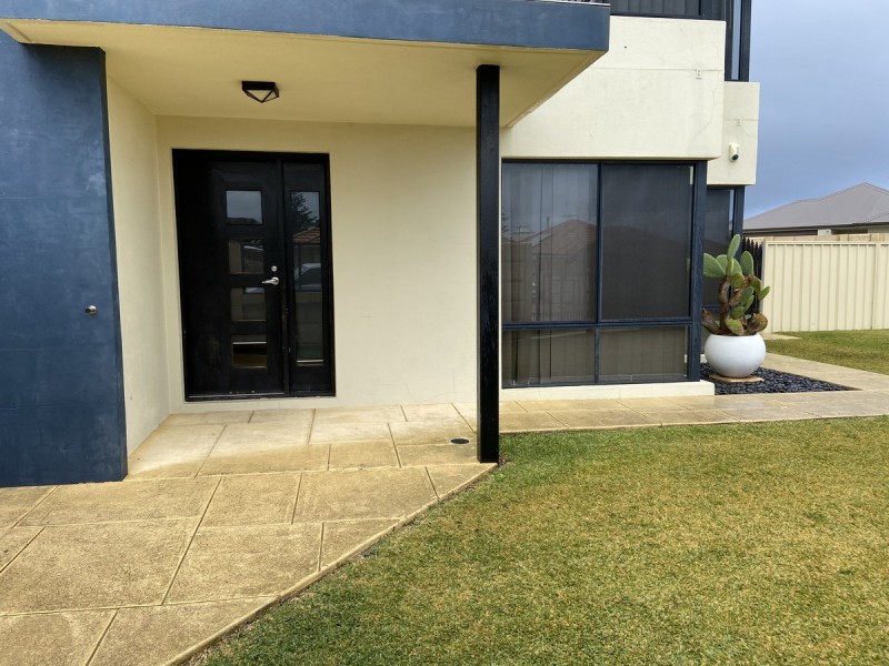 2 Pixie Place, Two Rocks WA 6037