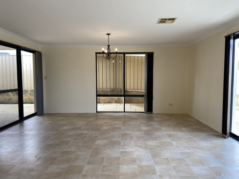 2 Pixie Place, Two Rocks WA 6037