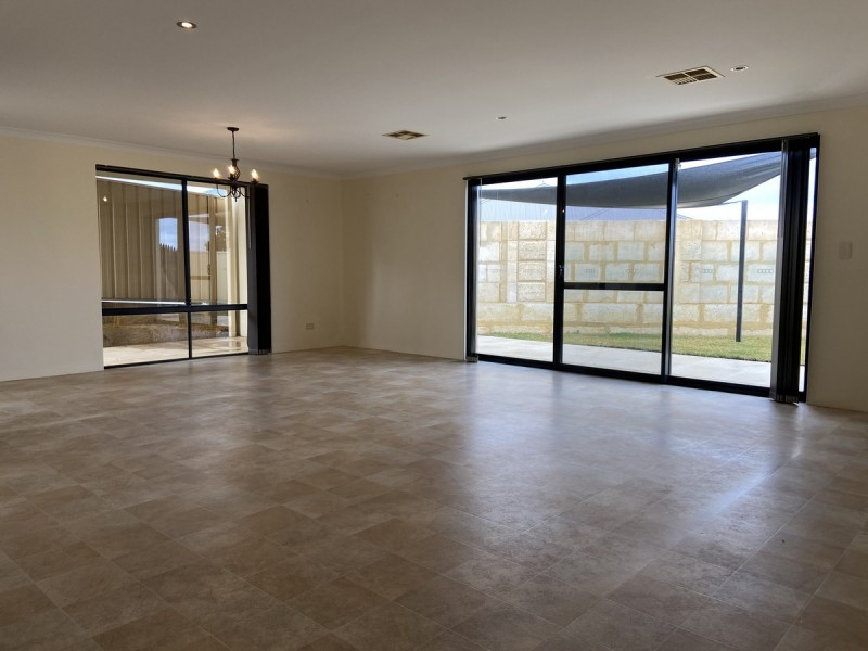 2 Pixie Place, Two Rocks WA 6037