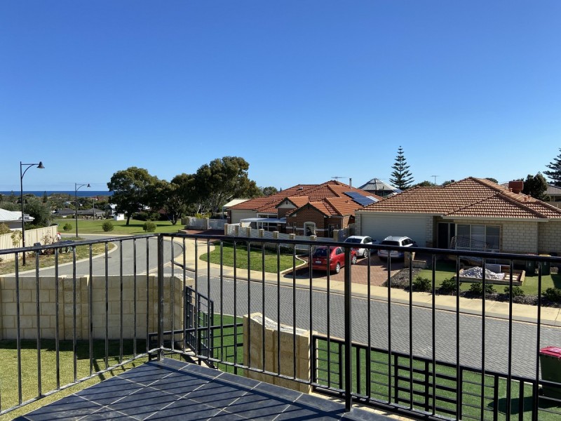 2 Pixie Place, Two Rocks WA 6037