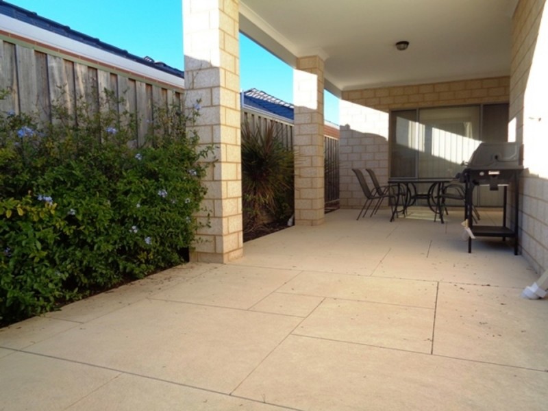 21 Windy Lane, Yanchep WA 6035