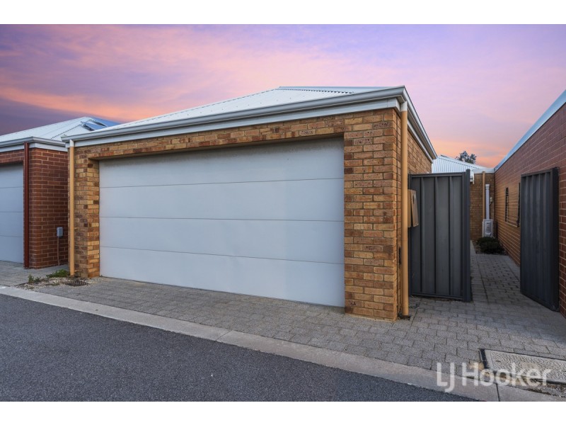22 Nullarbor Avenue, Yanchep WA 6035