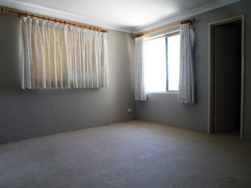 11 Springhill Place, Two Rocks WA 6037