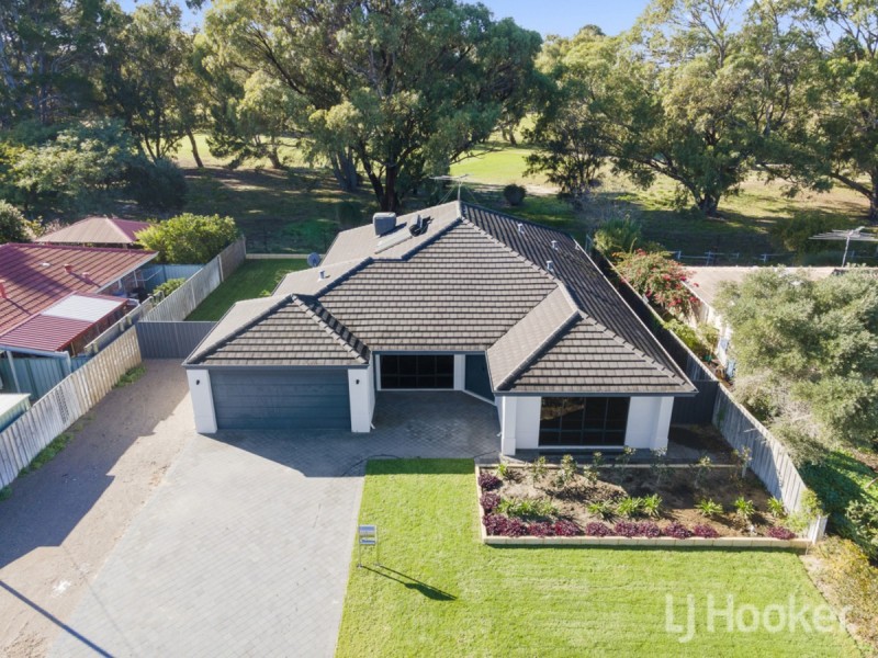 11 Carnoustie Court, Yanchep WA 6035