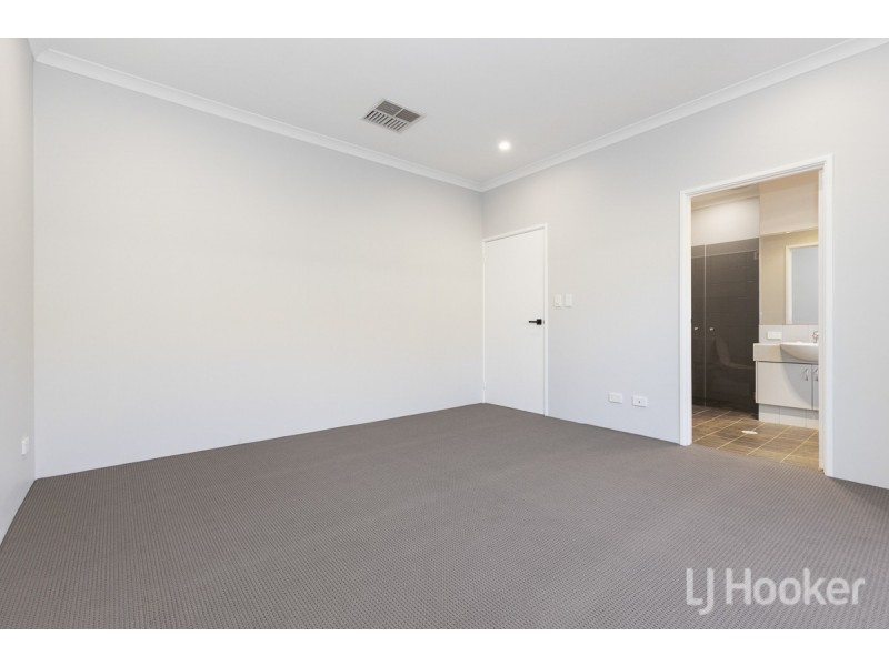 11 Carnoustie Court, Yanchep WA 6035