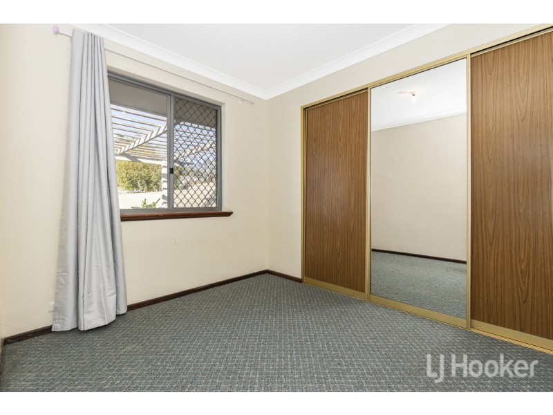 11 Stuart Place, Two Rocks WA 6037