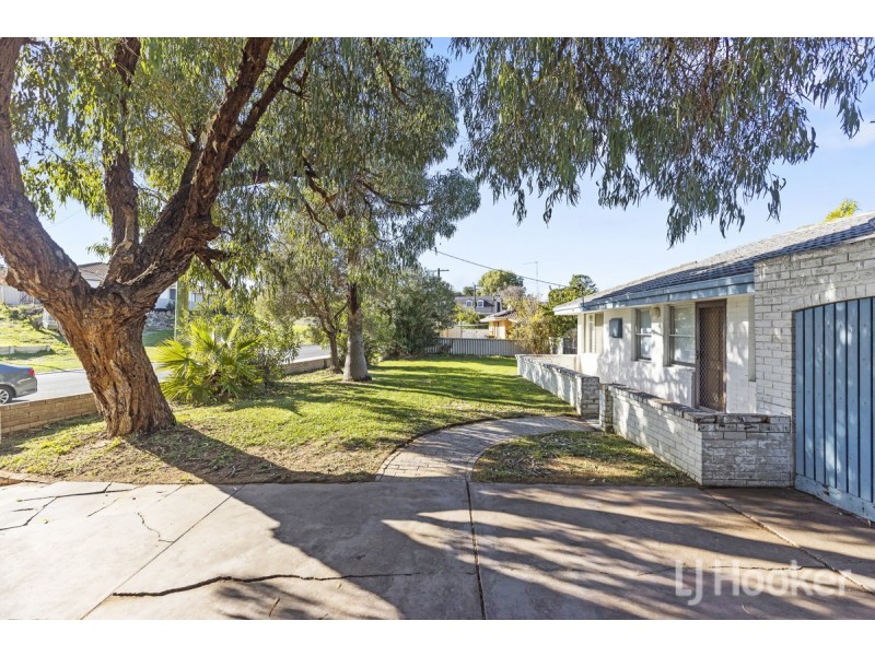 4 Shirlock Street, Two Rocks WA 6037