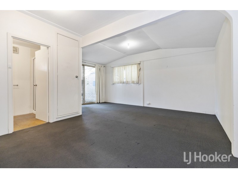 4 Shirlock Street, Two Rocks WA 6037