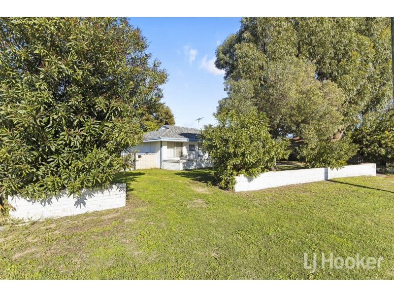 4 Shirlock Street, Two Rocks WA 6037