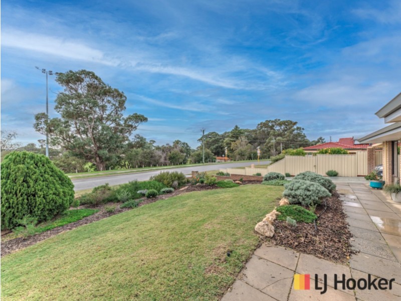 85 Moorpark Avenue, Yanchep WA 6035