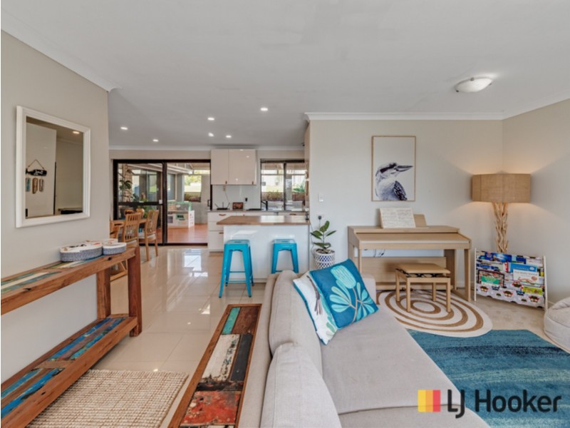 85 Moorpark Avenue, Yanchep WA 6035