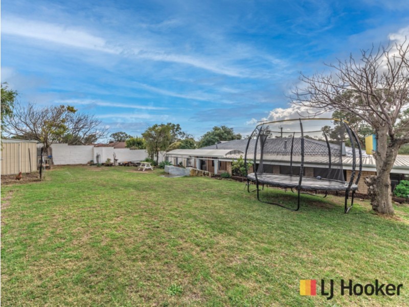 85 Moorpark Avenue, Yanchep WA 6035