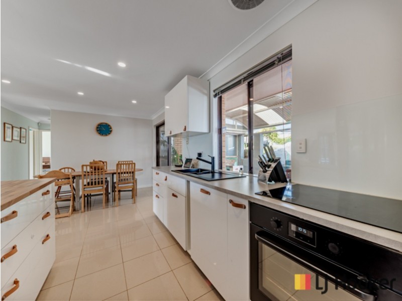 85 Moorpark Avenue, Yanchep WA 6035