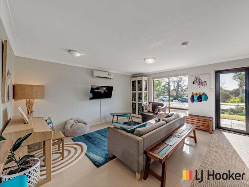 85 Moorpark Avenue, Yanchep WA 6035