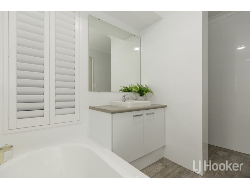 70 Parkland Drive, Yanchep WA 6035