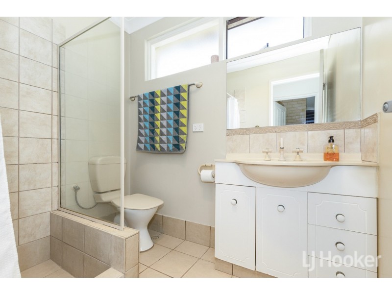 11 Mitchell Place, Two Rocks WA 6037