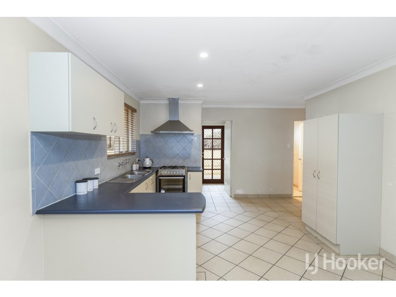 11 Mitchell Place, Two Rocks WA 6037