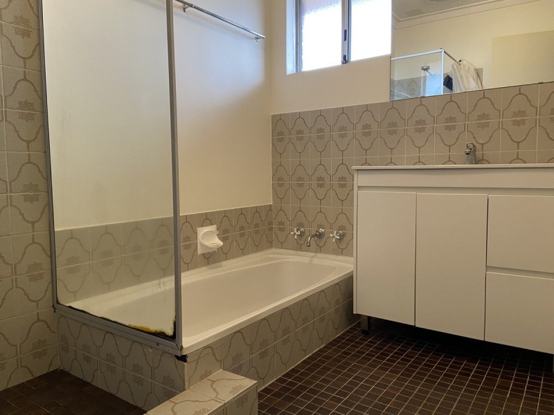 48 Blaxland Avenue, Padbury WA 6025