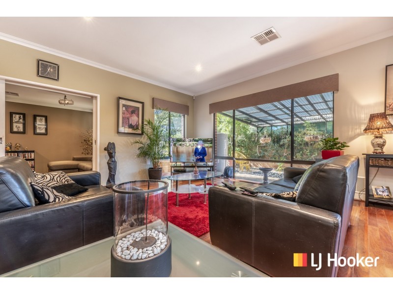 28 Birdsong Gate, Two Rocks WA 6037