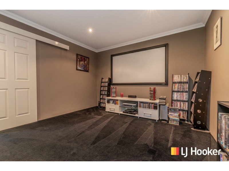 28 Birdsong Gate, Two Rocks WA 6037