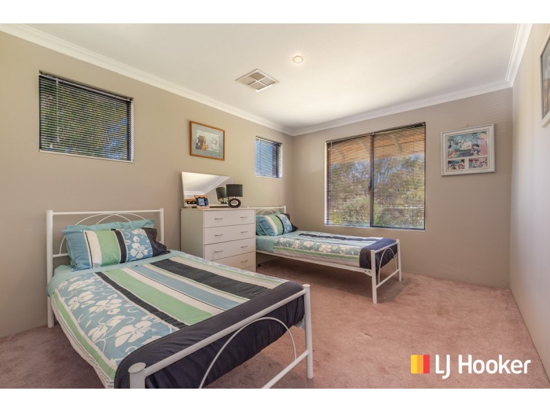 28 Birdsong Gate, Two Rocks WA 6037