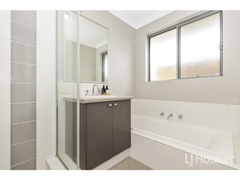 70 Skysail Avenue, Alkimos WA 6038