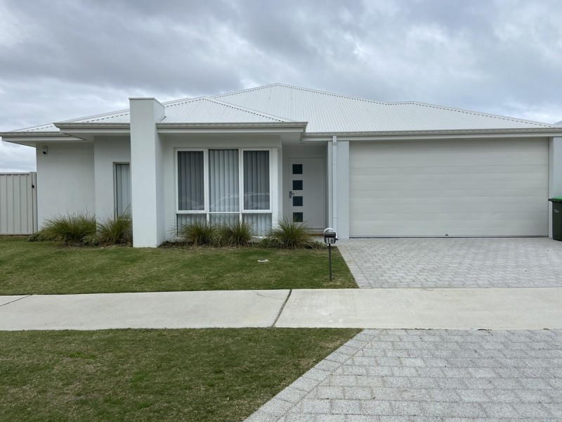16 Strand Way, Yanchep WA 6035