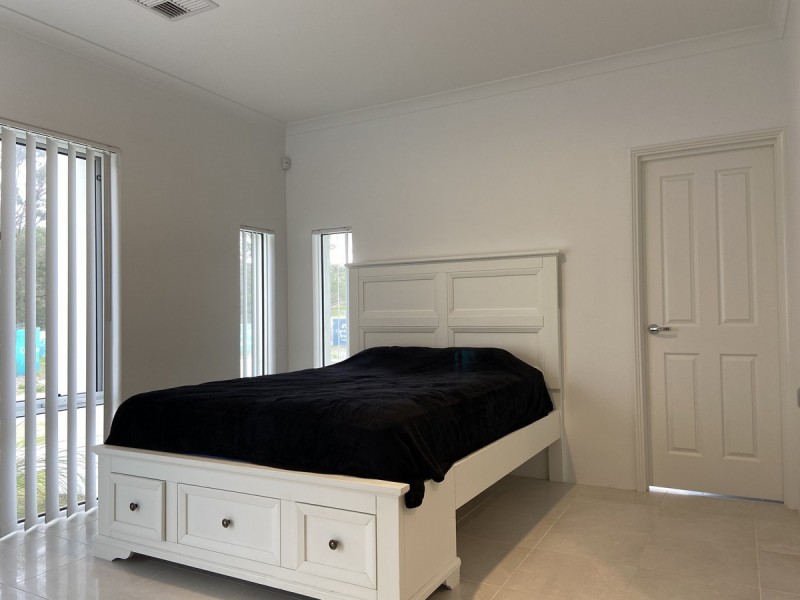 16 Strand Way, Yanchep WA 6035