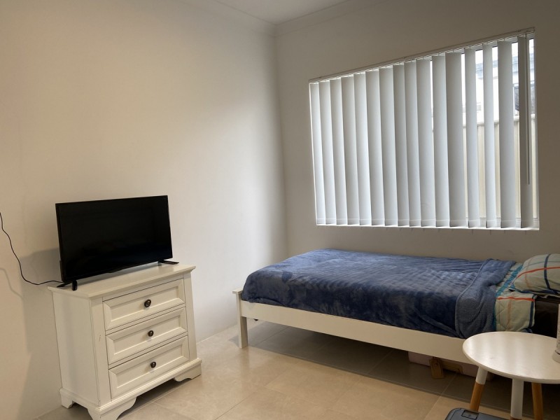 16 Strand Way, Yanchep WA 6035