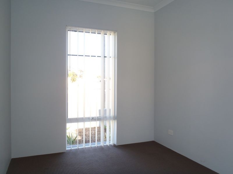 61 Randstone Parade, Butler WA 6036