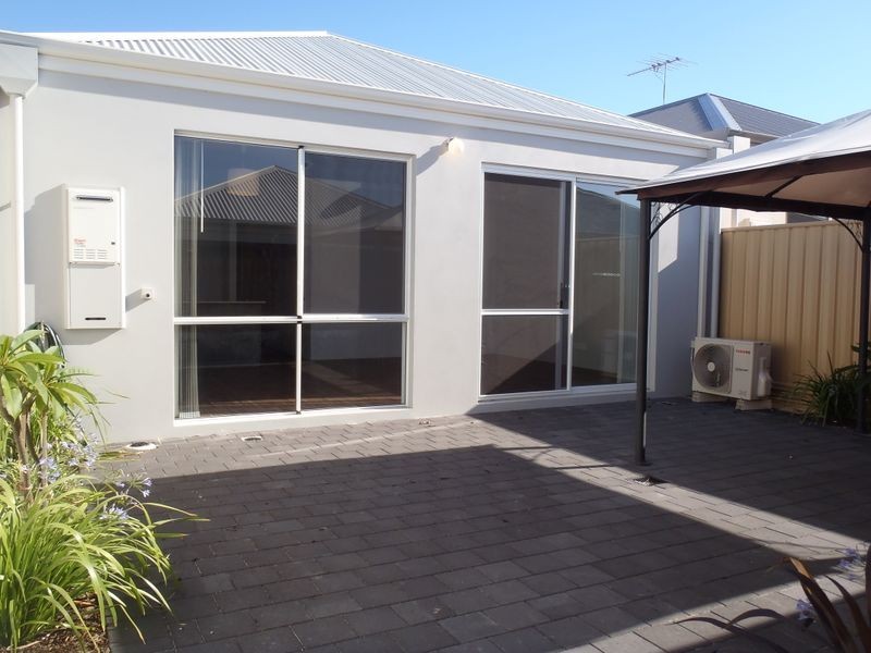 61 Randstone Parade, Butler WA 6036