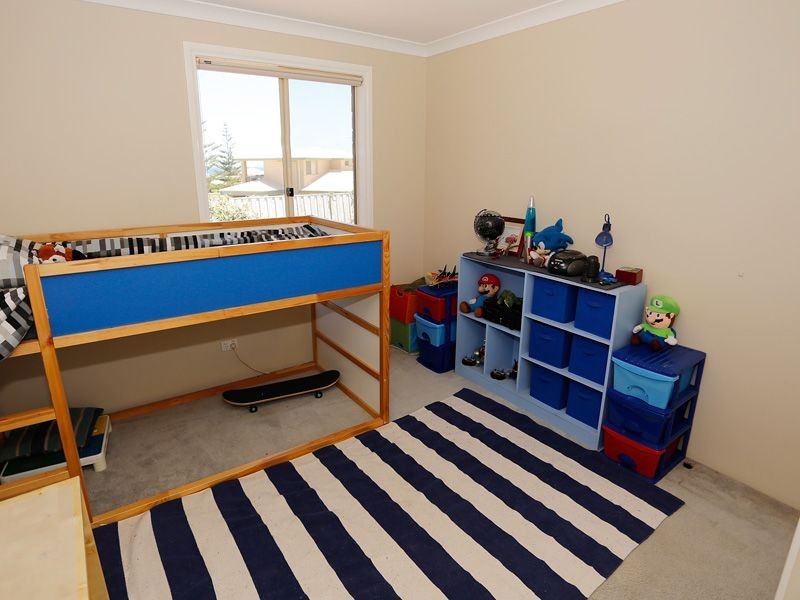 8 Atlanta Drive, Two Rocks WA 6037