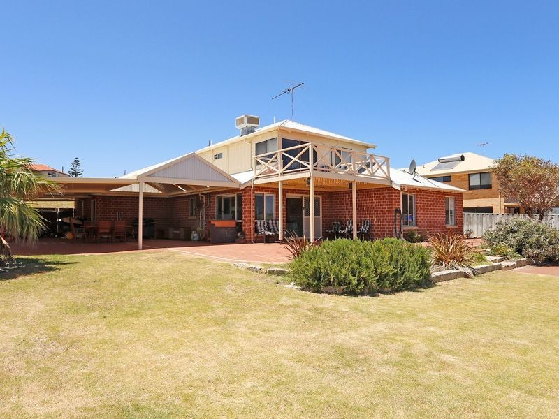 8 Atlanta Drive, Two Rocks WA 6037