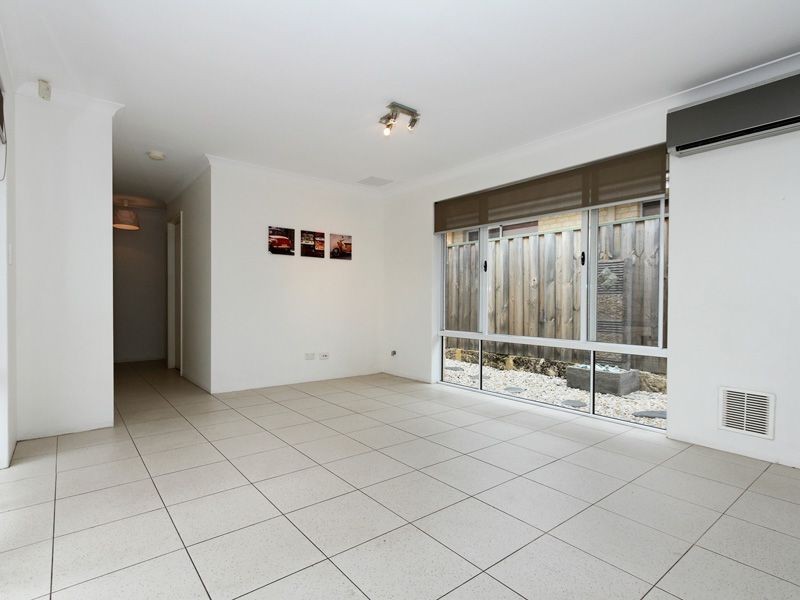 60 Seaside Avenue, Yanchep WA 6035