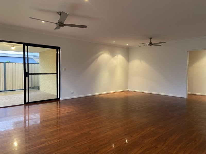 72 Blackwood Meander, Yanchep WA 6035